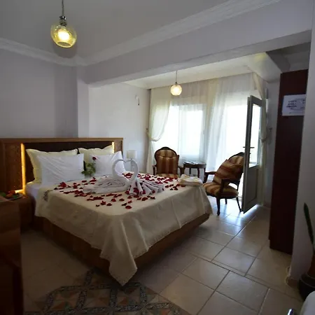 Hotel Cunda Asiyan