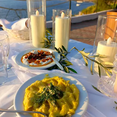 Cunda Asiyan Hotel Ayvalı